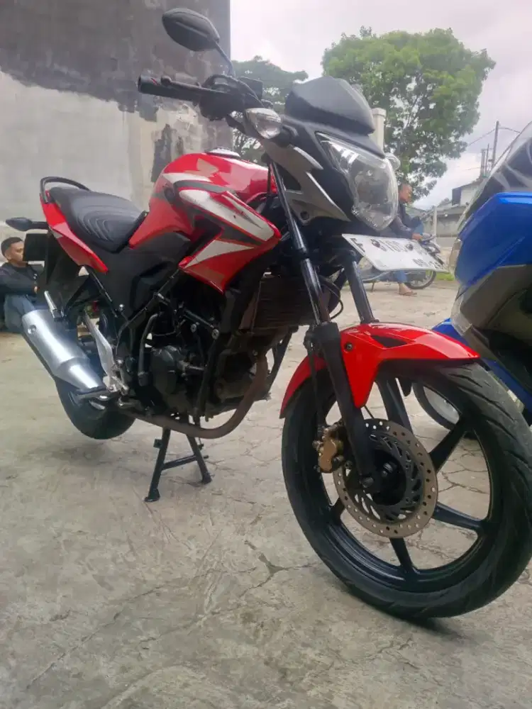 CBR 150 2013 F Plara