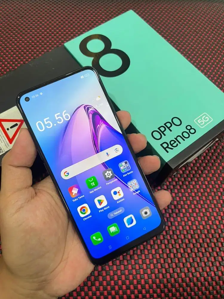 Oppo Reno 8 5G 8/256 – Desain Elegan, Kamera Jernih