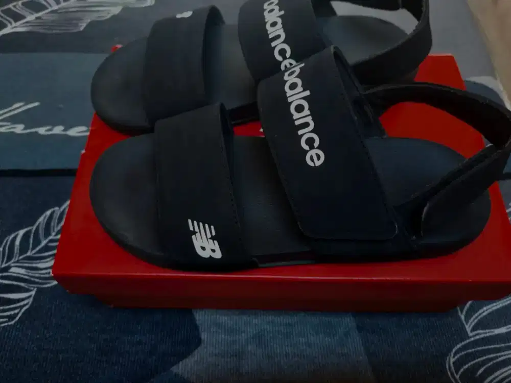 Sandal new balance