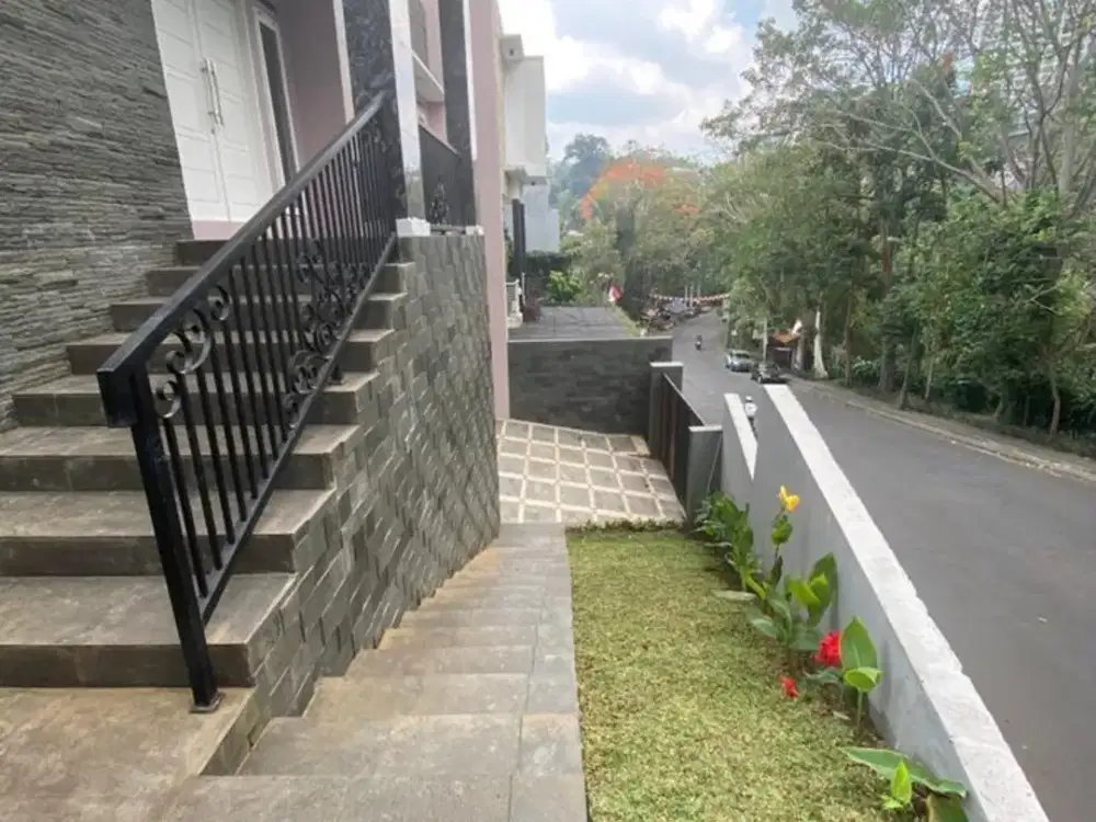 Dijual Rumah di Dago Pandawa Bandung, Luas Mewah 2 Lantai