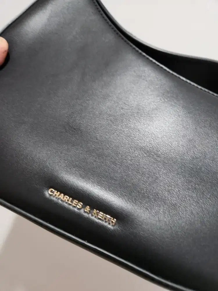 Tas wanita Charles&Keith