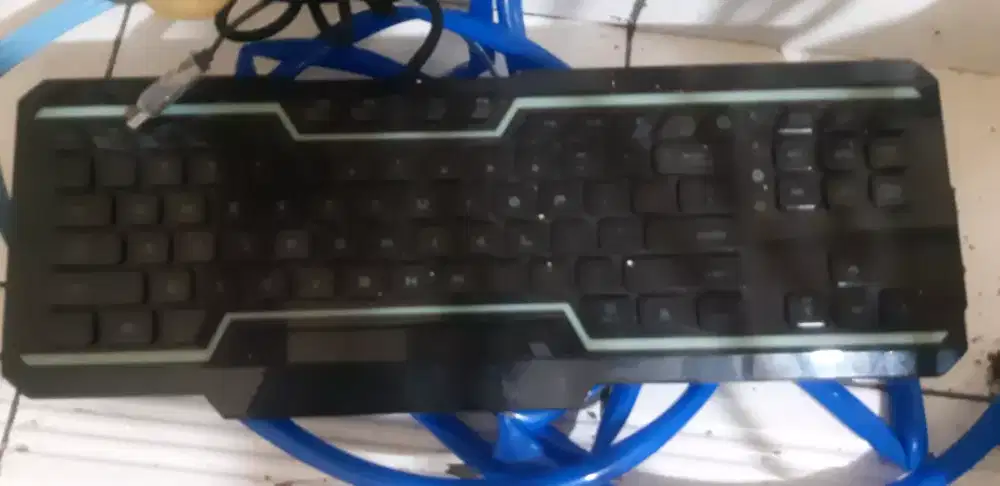 Keybord dan stik games komputer