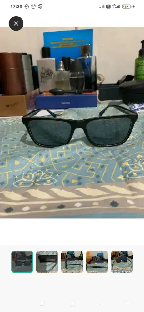 Sunglasses GUESS
