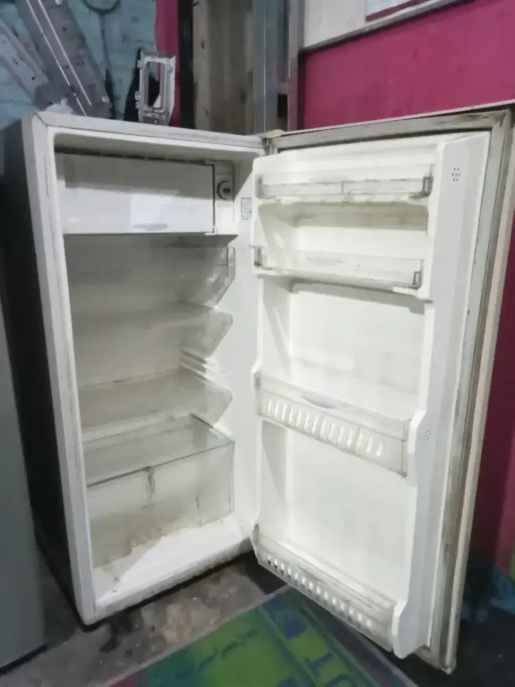 Kulkas 1 pintu original minimalis