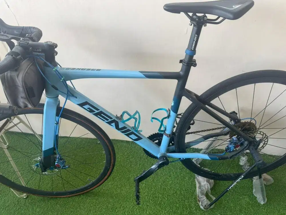Sepeda road bike genio breaker 2.0
