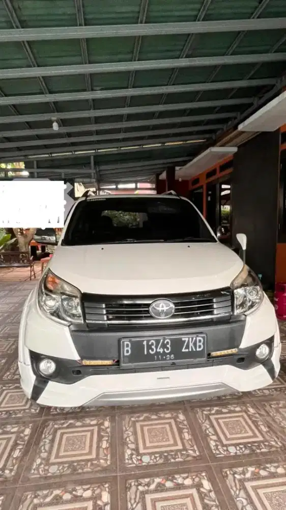 Toyota Rush TRD Sportivo 2016 Warna Putih