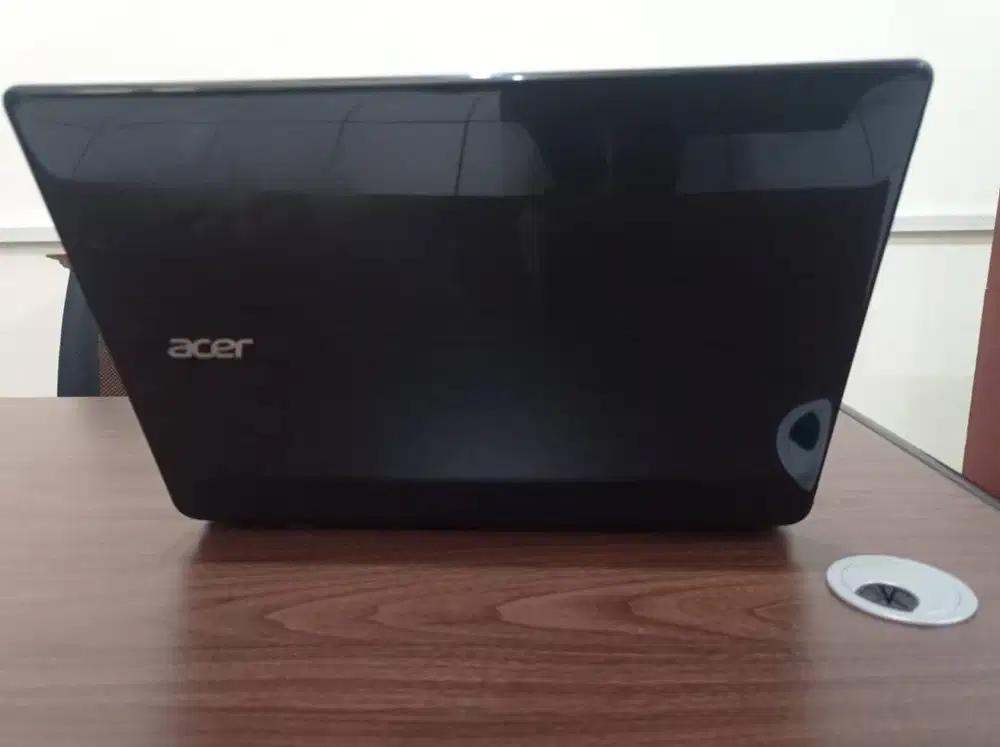 Laptop Acer Aspire E1-432