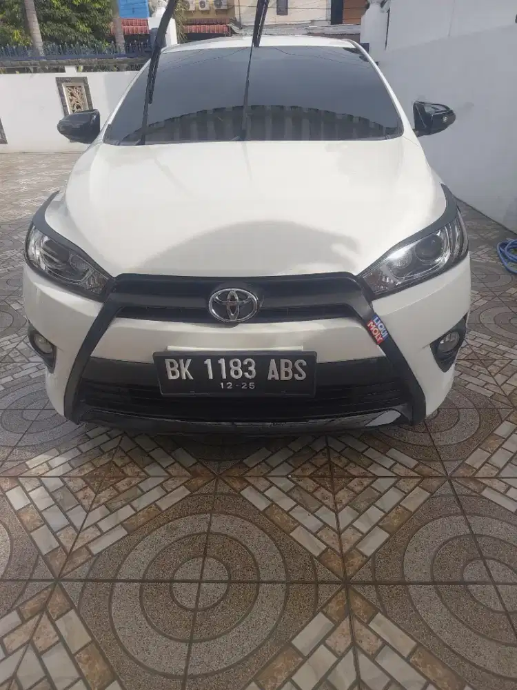 Toyota Yaris type G 2015