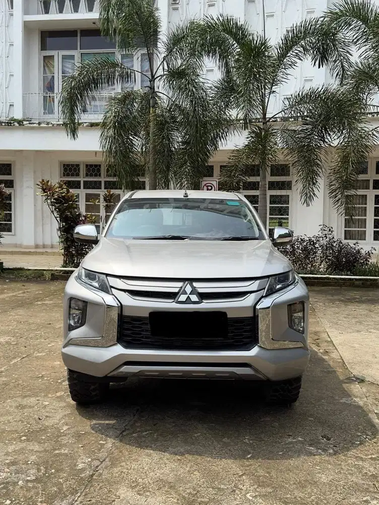 New Strada TRITON 4x4 GLS Double Cabin D Gardan Thn 2022 BG Plbg Kota