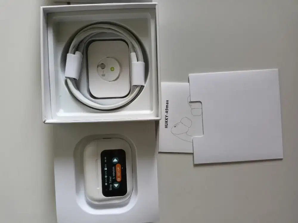 TWS bluetooth merk HUKKY ud ada layar di box charger