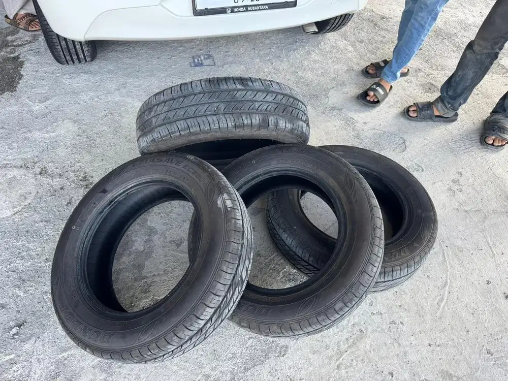 Dijual ban dunlop enasave r14 2025