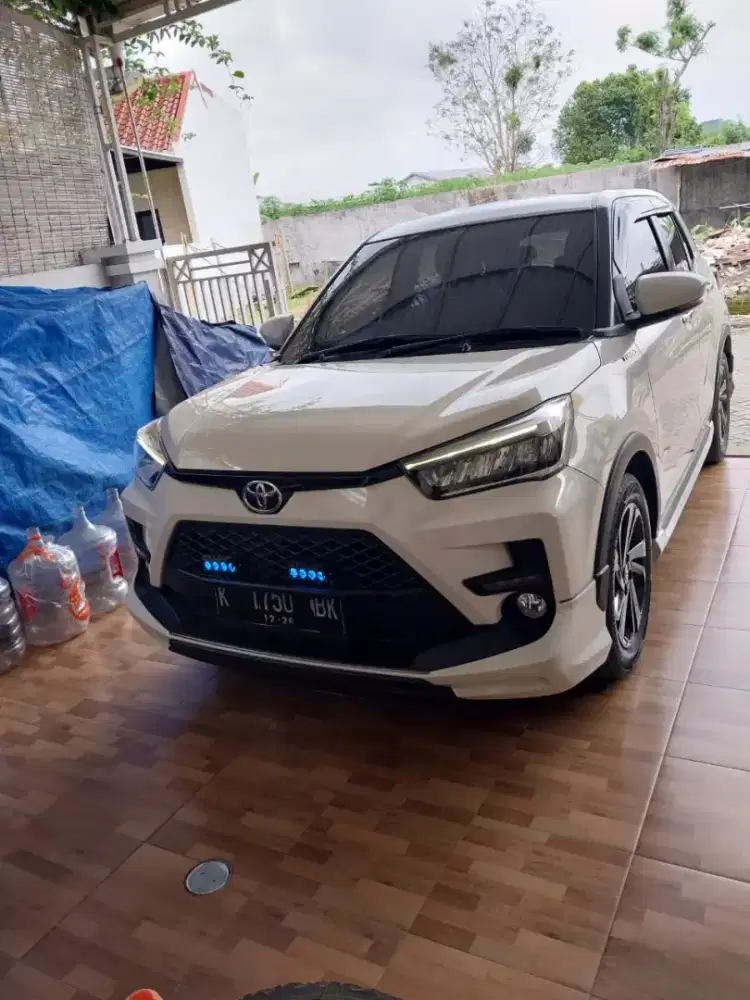 RAIZE GR Turbo 2021 One Tone Putih