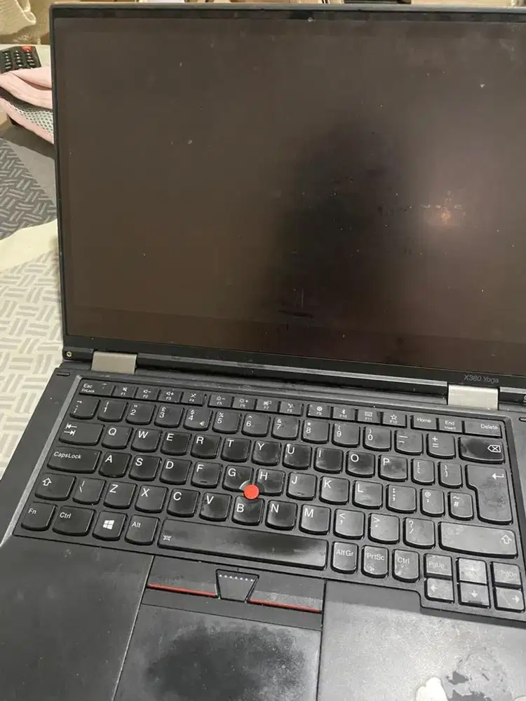 Laptop X380 Yoga Mati Total