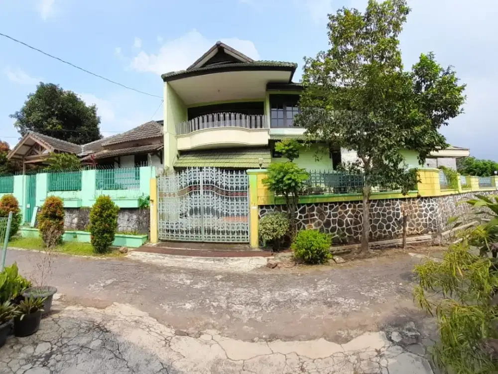 Dijual Rumah Mewah View Kota Smarang Di Villa Aster Banyumanik