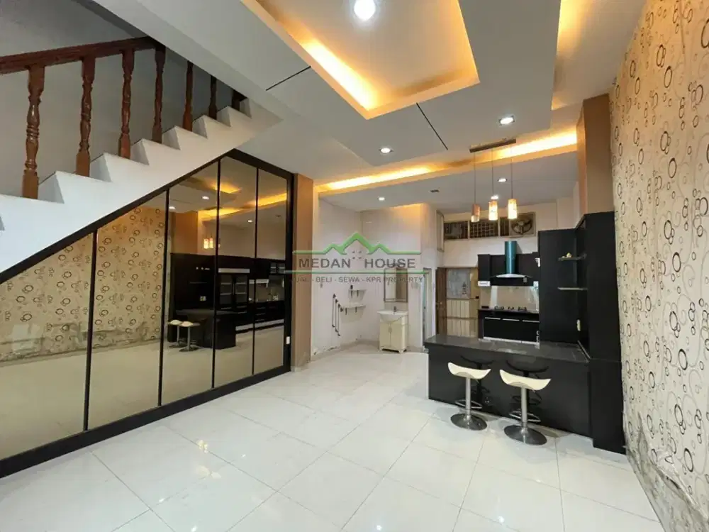 JL. KUNINGAN DEKAT JL. ASIA