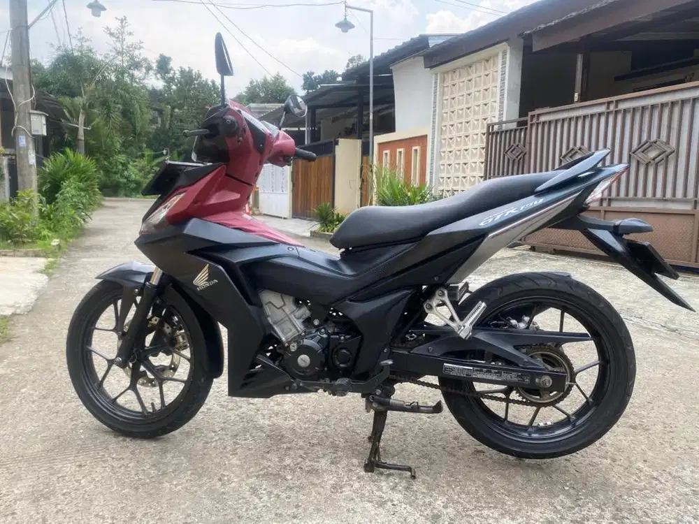 58@:PAJAK ON F KAB SUPRA GTR150R