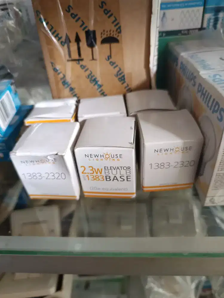 elevator bulb 1383-2320