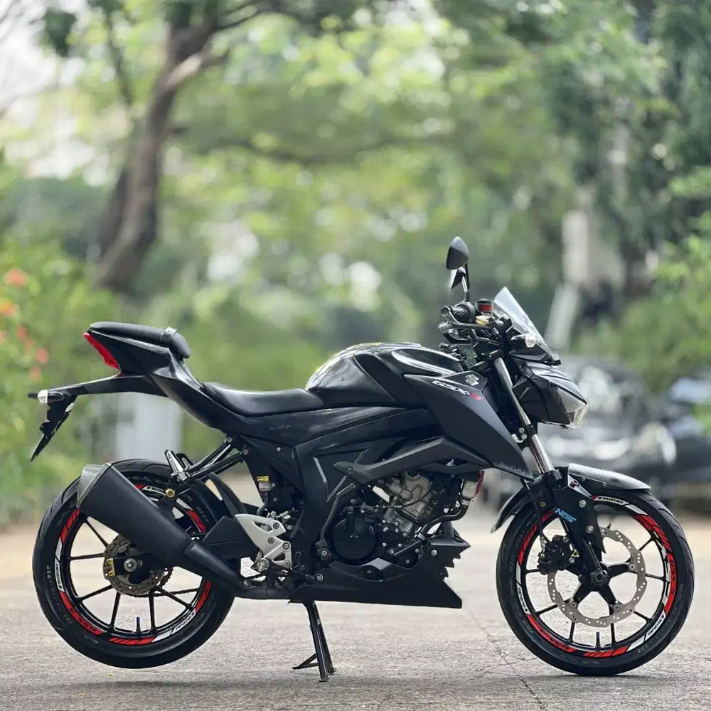 SUZUKI GSX S150 HITAM 2018 KM LOW PAJAK PANJANG FULL MULUS