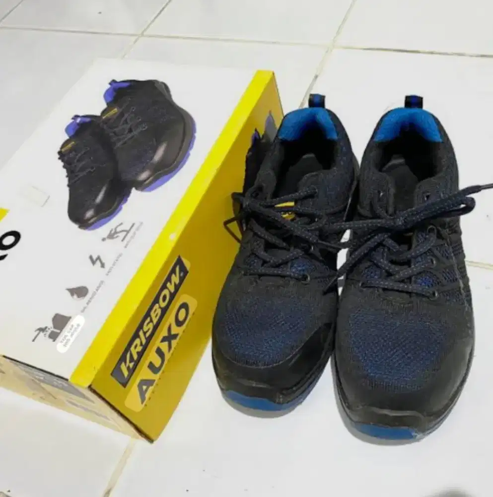 Krisbow Sepatu Pengaman Auxo Hitam/biru SAFETY SHOES