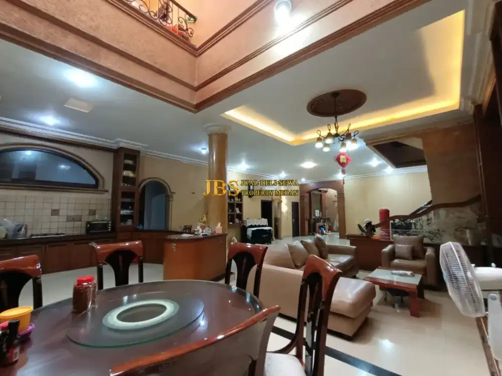 Jual Rumah 2,5 Tingkat di Komplek Cemara Asri Medan Jalan Tulip