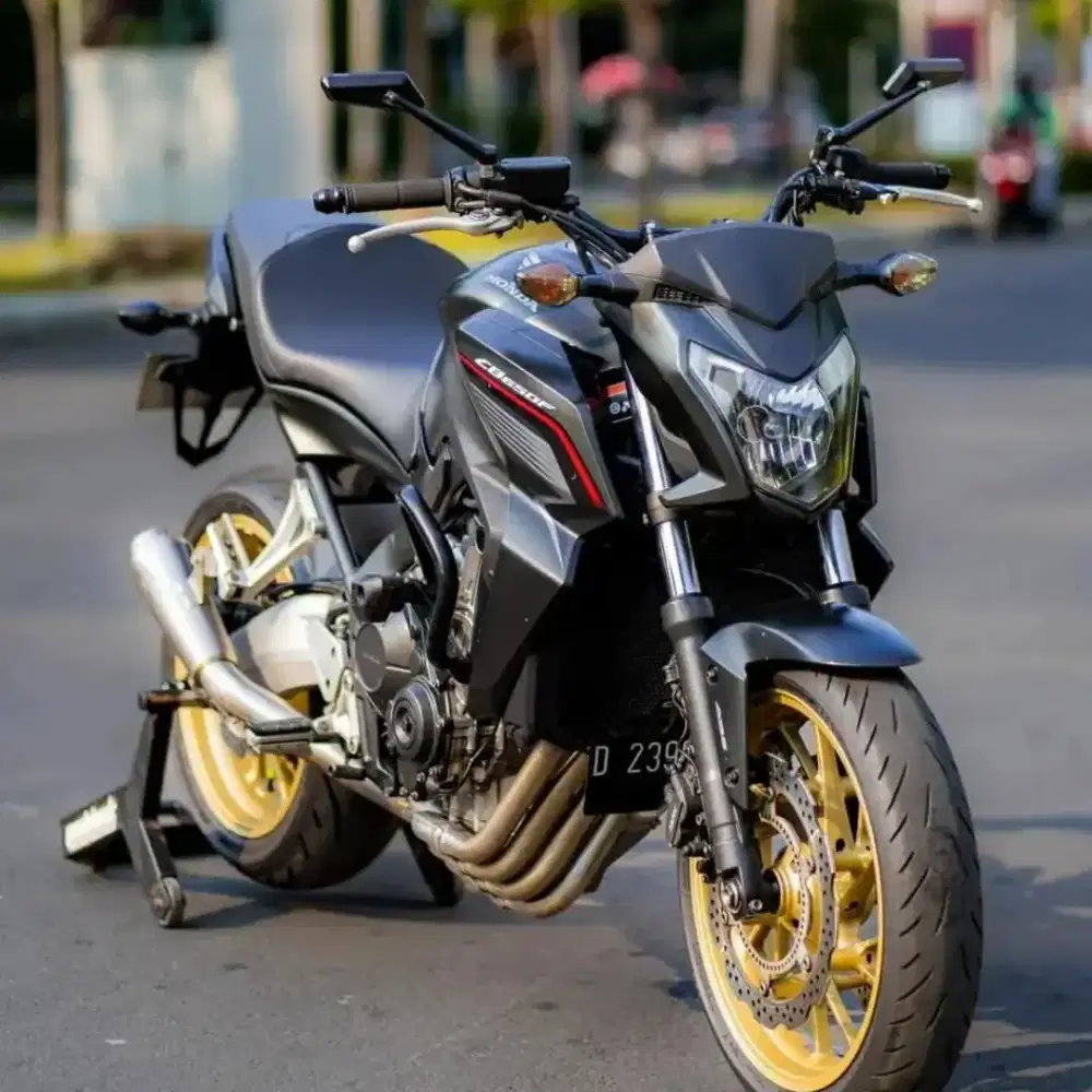 HONDA CB650F 2015 HITAM FULL ORIGINAL 
‎