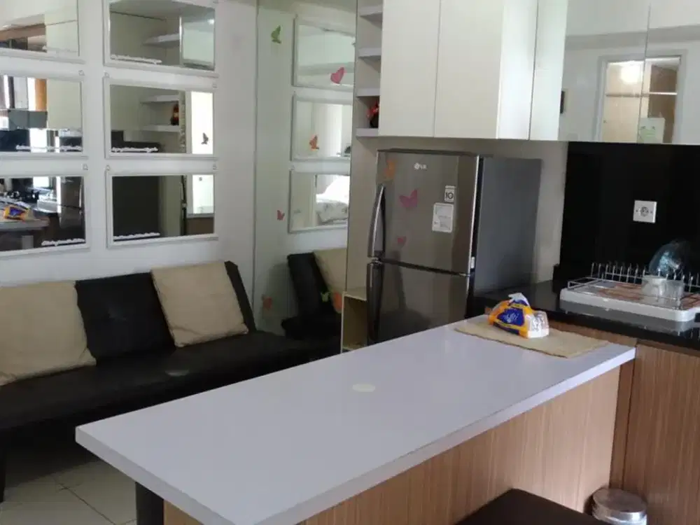 disewa unit apartemen green lake sunter,2bedrooms furnished,lantai rendah,view kolam renang,2 Ac dan waterheater
