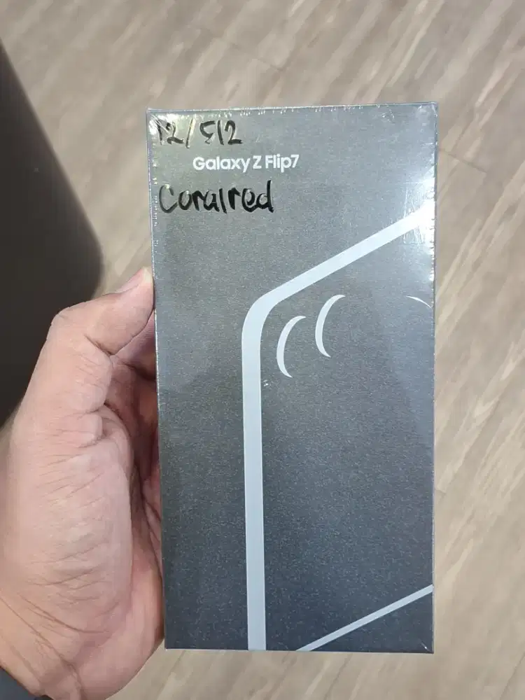 (New) Samsung Galaxy Z Flip7 12/512GB..