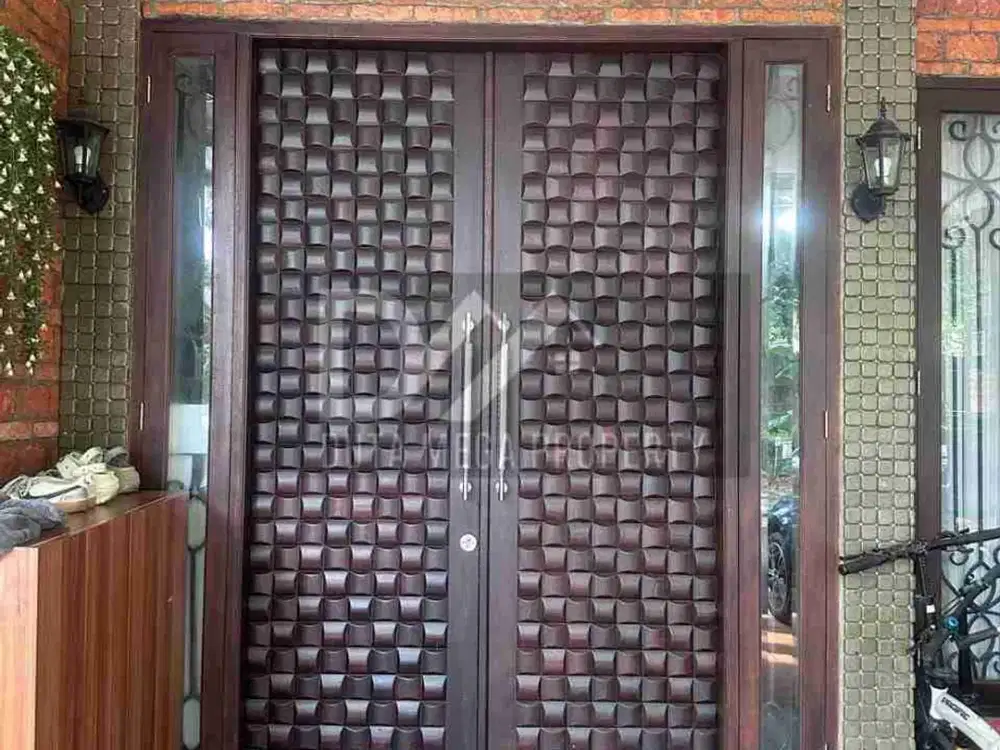 Dijual Rumah Di Graha Raya