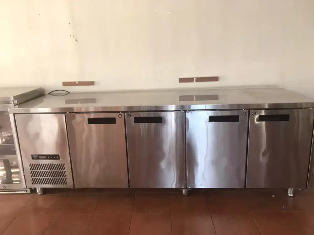 Flezzer Undercounter GEA LRW 6T4HHHH