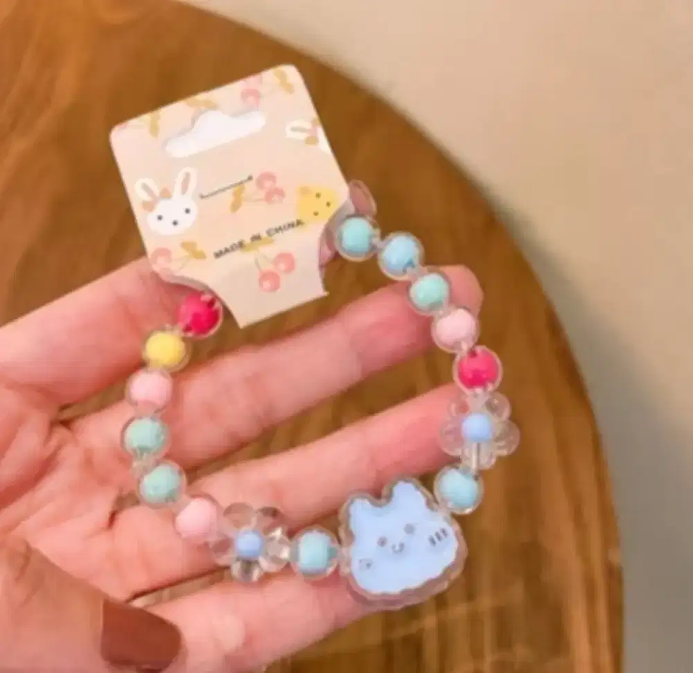 gelang manik aesthetic