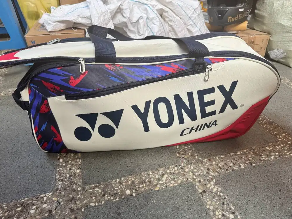 Tas Badminton Tennis Padel Expert Warna Putih Limited Milik Pribadi