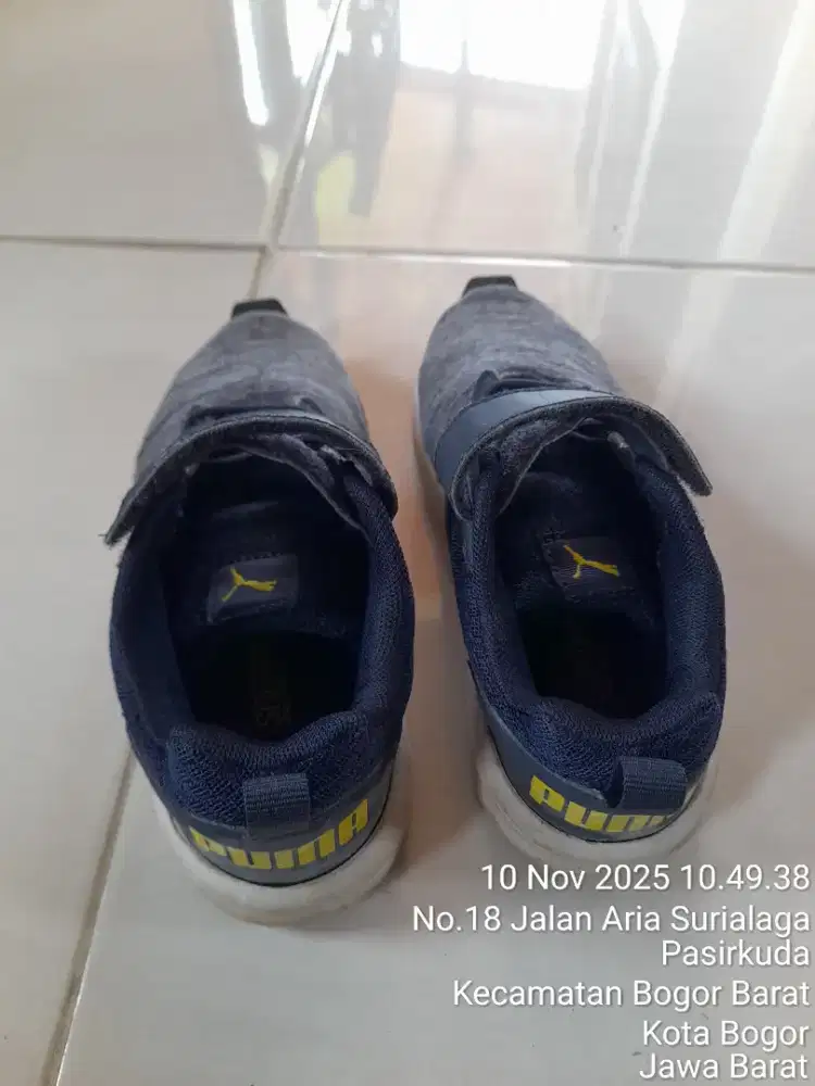 Sepatu Anak Puma uk31
