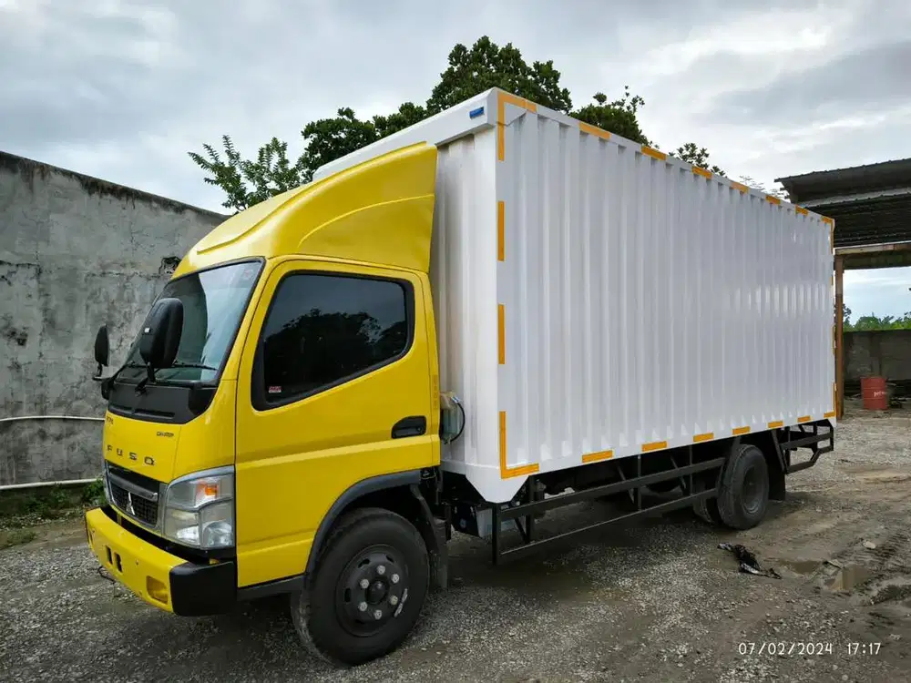 Mitsubishi FE 74 Long Colt Diesel BoxJumboo Canter