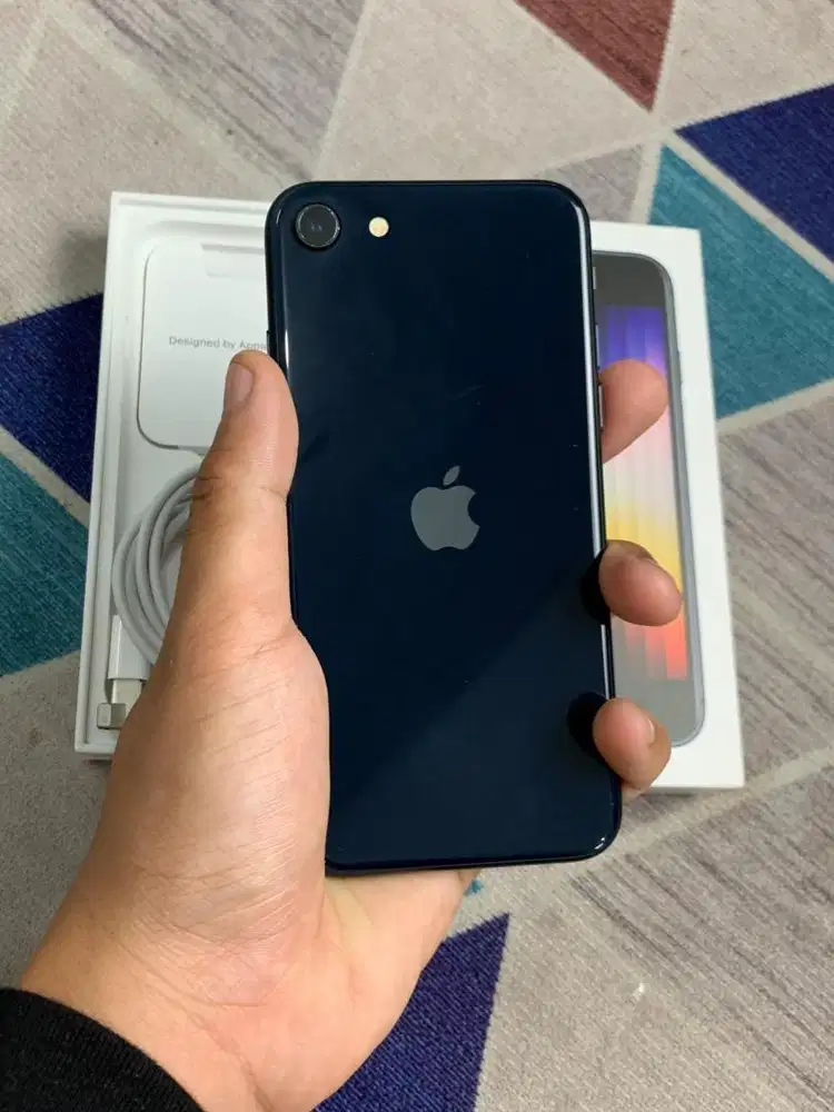iPhone SE Gen 3 (2022)
