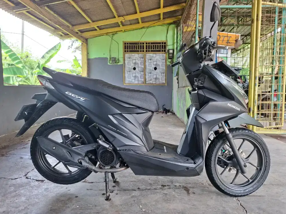 Honda Beat Deluxe Tahun 2022 Warna Hitam