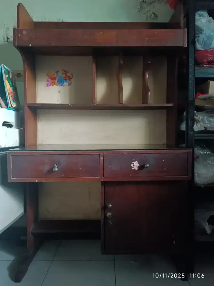 Meja belajar kayu jati