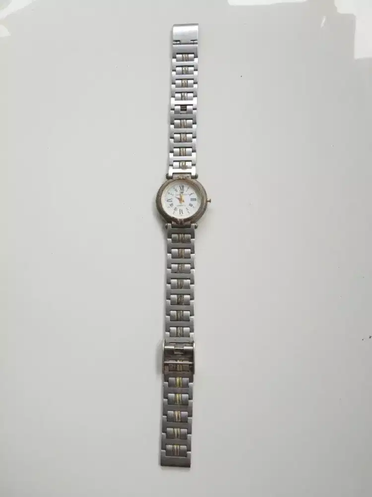 Jam Tangan Charles Jourdan