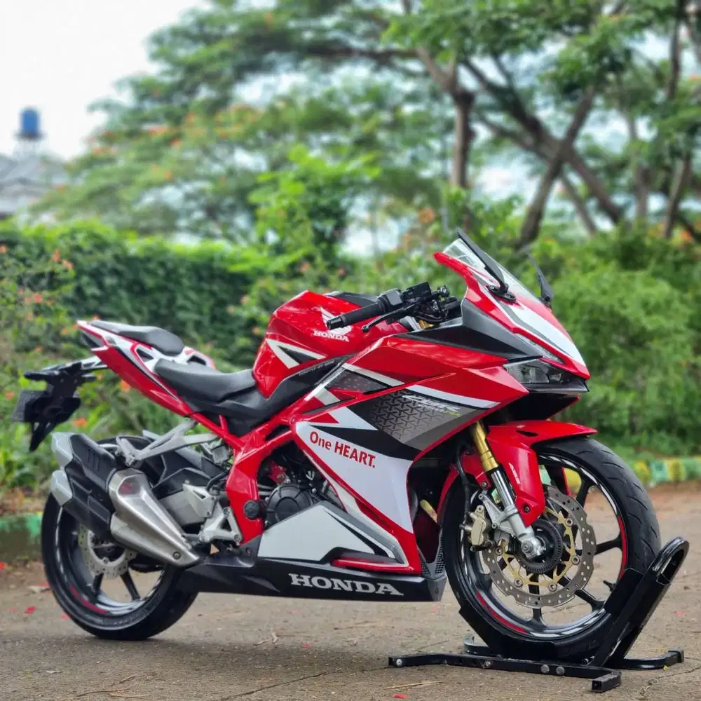 HONDA CBR 250RR ABS RED RACING 2017 PAJAK PANJANG SIAP GASPOL
