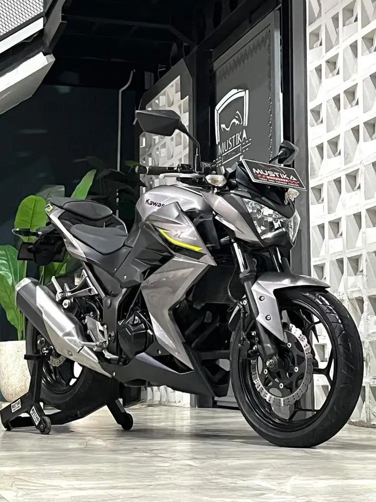 Langka‼️Kawasaki Z250 th 2017 - Ayu Mustika