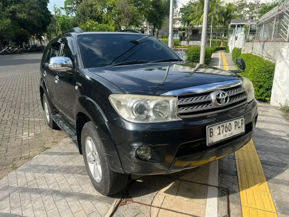 CASH!!! Fortuner 2.7G Lux A/T 2010 lengkap pajak hidup