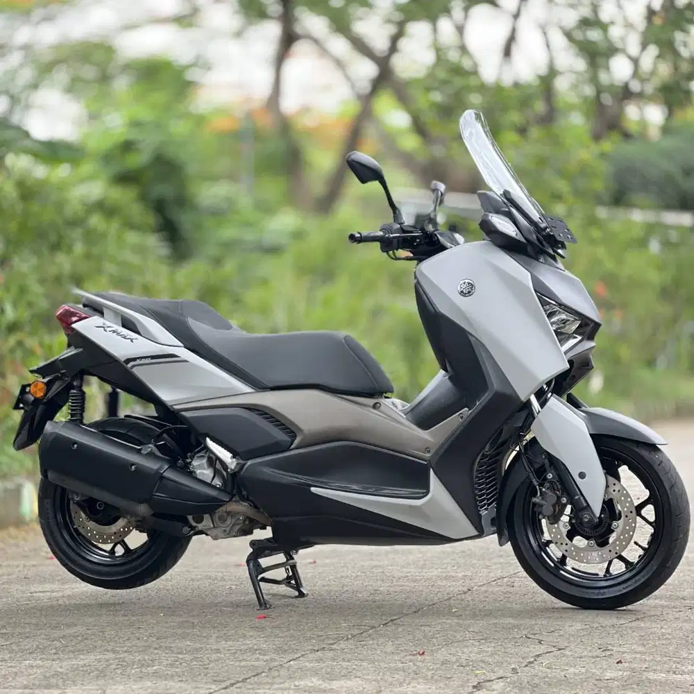 YAMAHA NEW XMAX 250 ABS CONNECTED GREY 2023 KM LOW PAJAK PANJANG GRESS