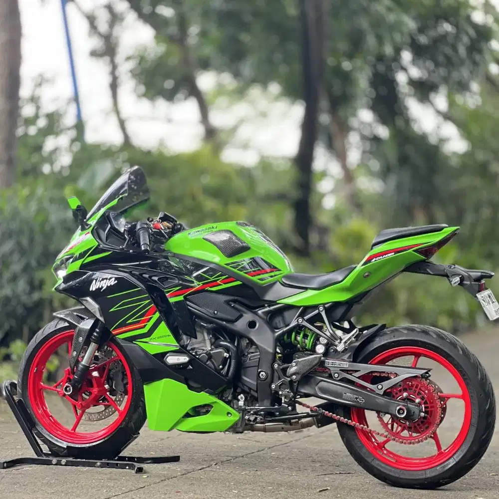 KAWASAKI ZX25RR ABS QS KRT HIJAU 2023 KM RENDAH PAJAK PANJANG SIAP GAS