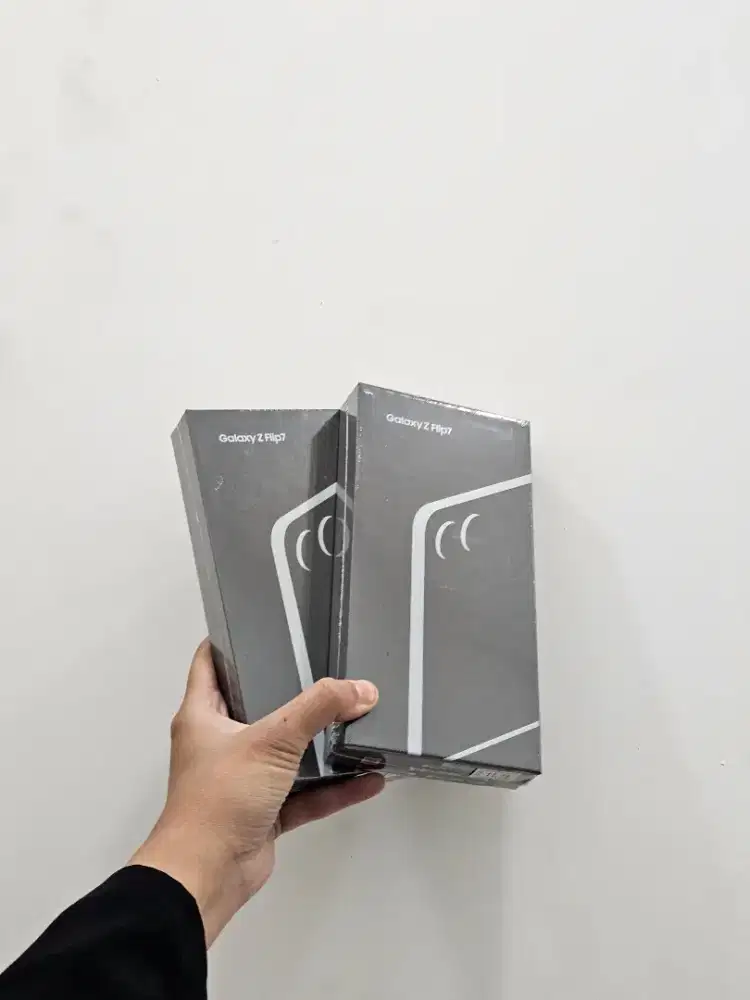 SAMSUNG GALAXY Z FLIP7 FREE BUDS FE