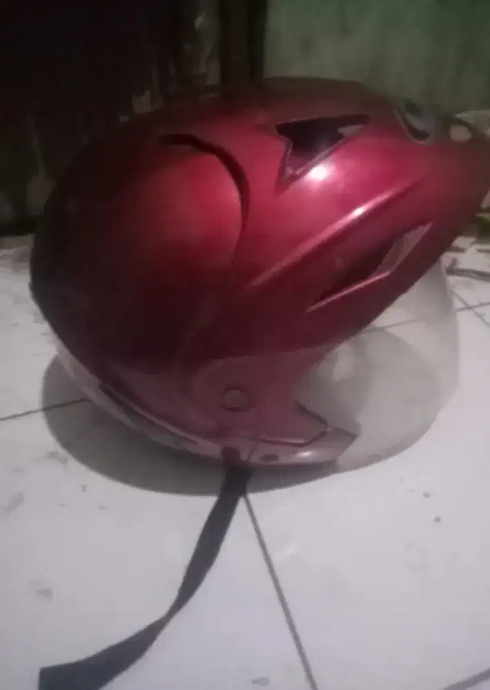 Helm second merek JM sudah SNI