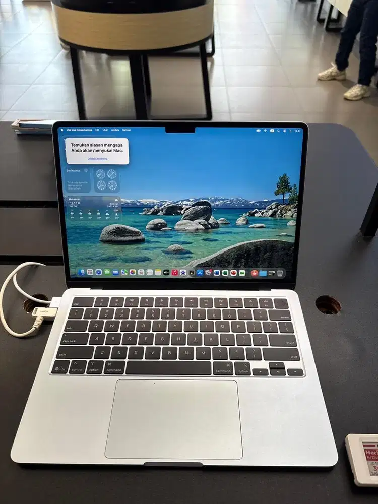MacBook Air 13.6in 16/512gb m4