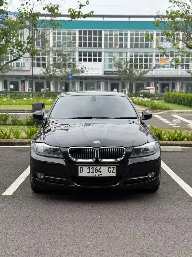BMW 320i E90 2011