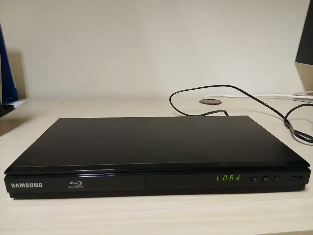 Samsung Blu-ray Disc Player (Model Code : BD-E5300/XD)