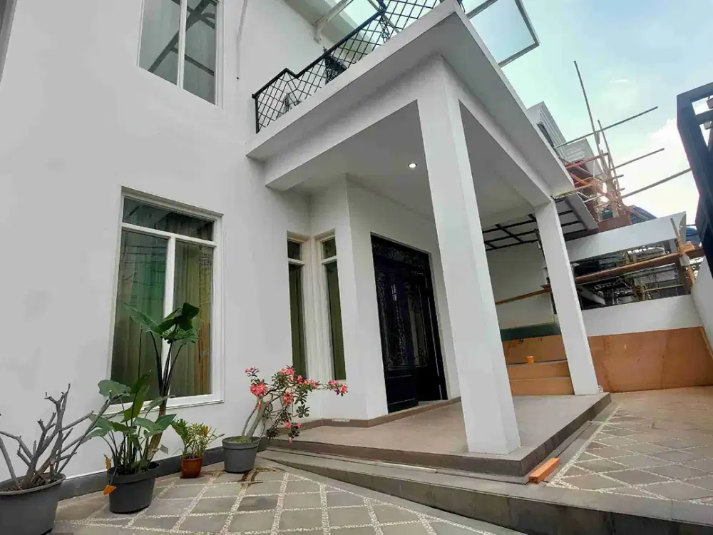 Dijual Cepat! Harga Khusus Rumah di Taman Radio Dalam. Sangat Cocok Untuk Bisnis Kost Exclusive atau Silent Office. Best Price Deal.