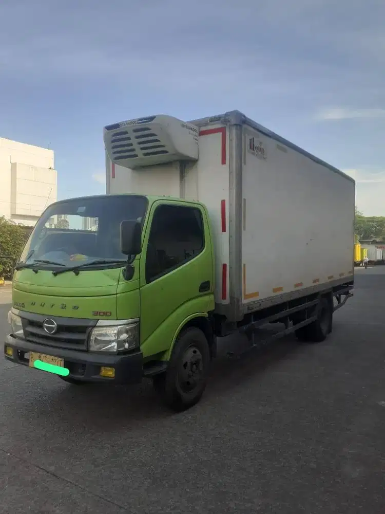 Hino Dutro Box Berpendingin MULUSS Siap cari Cuan