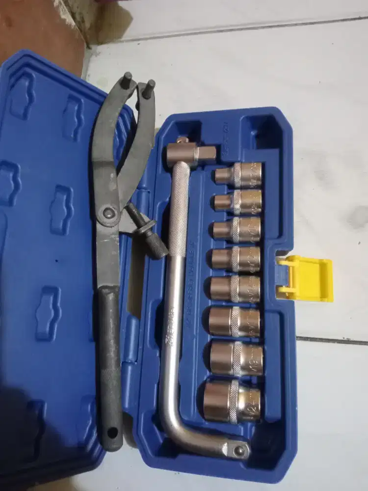 Di jual kunci shock+tracker cvt